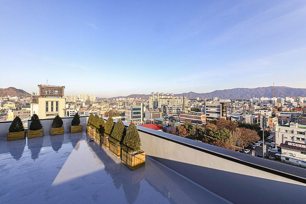Lerocherrouge Hotel Chuncheon Exterior foto